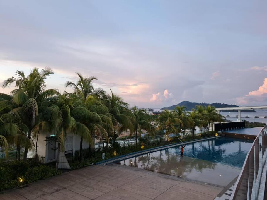 Southbay Seaview A16 #10minqueensbay #15minspice Apartemen